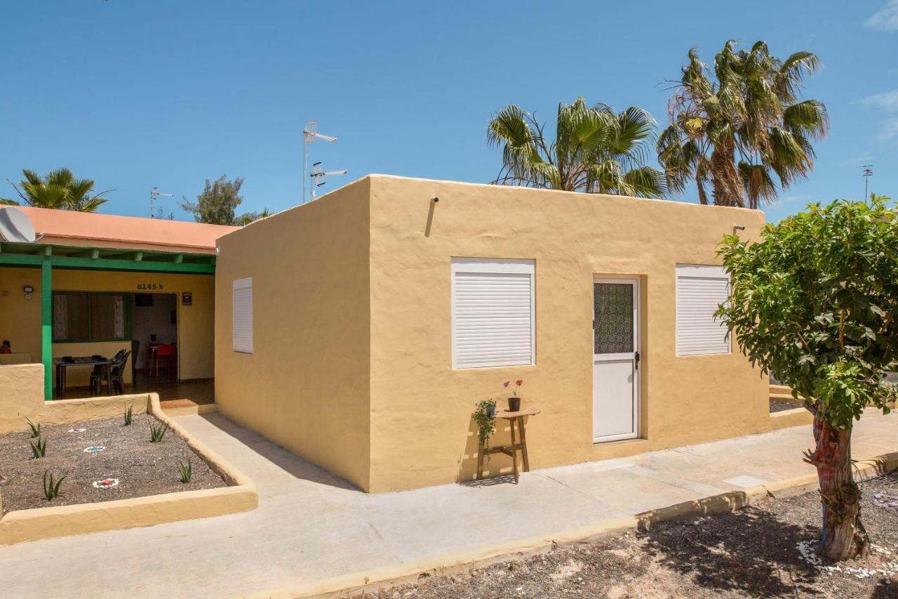 8145 - Bonito Bungalow Коста Калма Экстерьер фото
